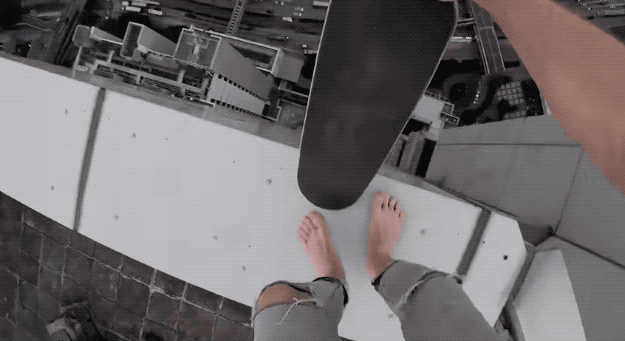 gifs-that-will-remind-you-why-you-should-be-scared-of-heights-9.gif