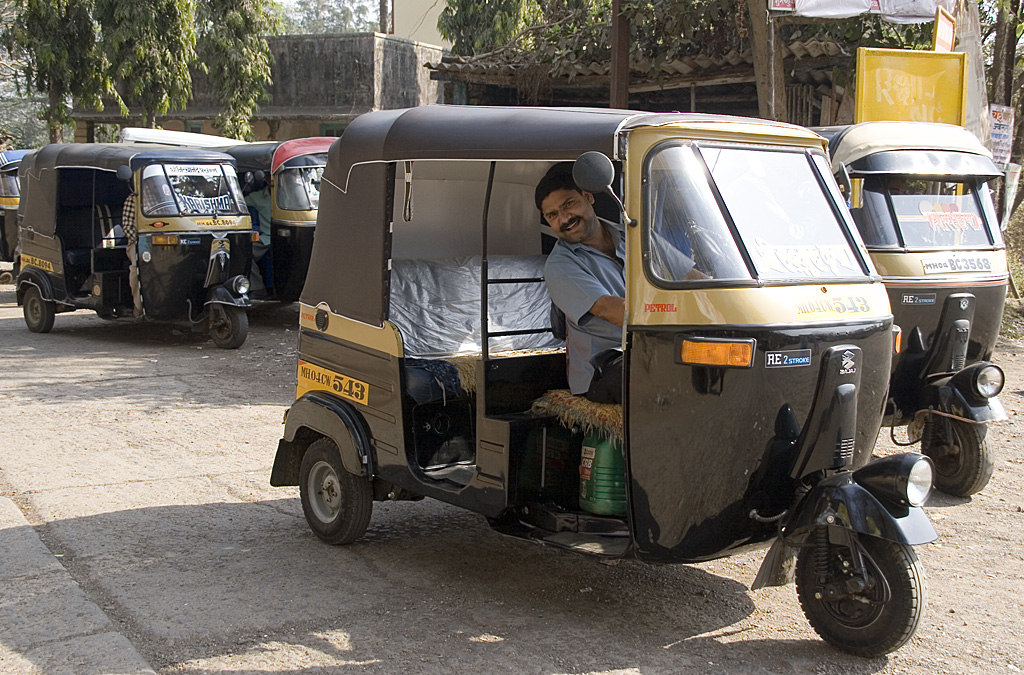 Auto-rickshaw-driver.jpg