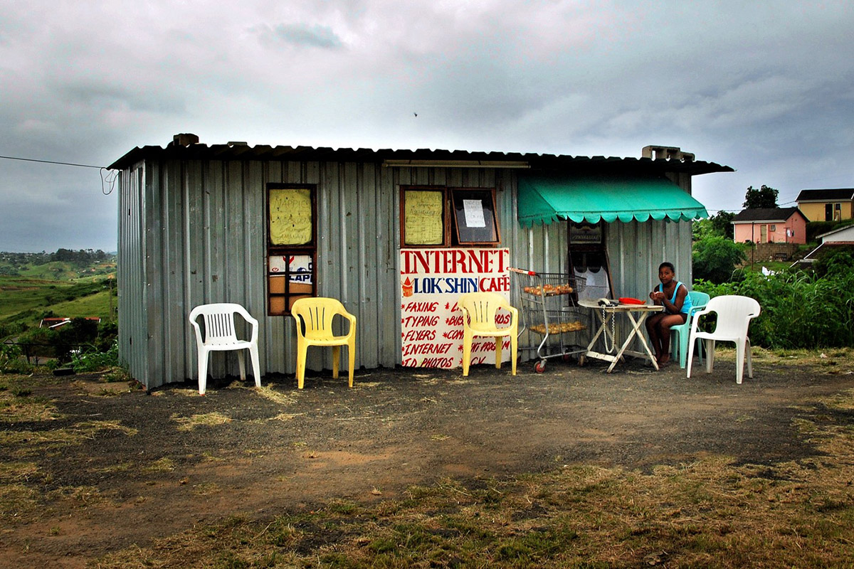 internet-cafe-in-rural-south-africa.jpg